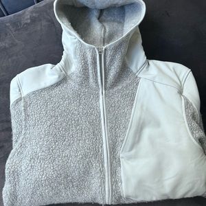 Men's Lululemon Wool Blend Hooded Zip Up Fuzzy Jacket Gray